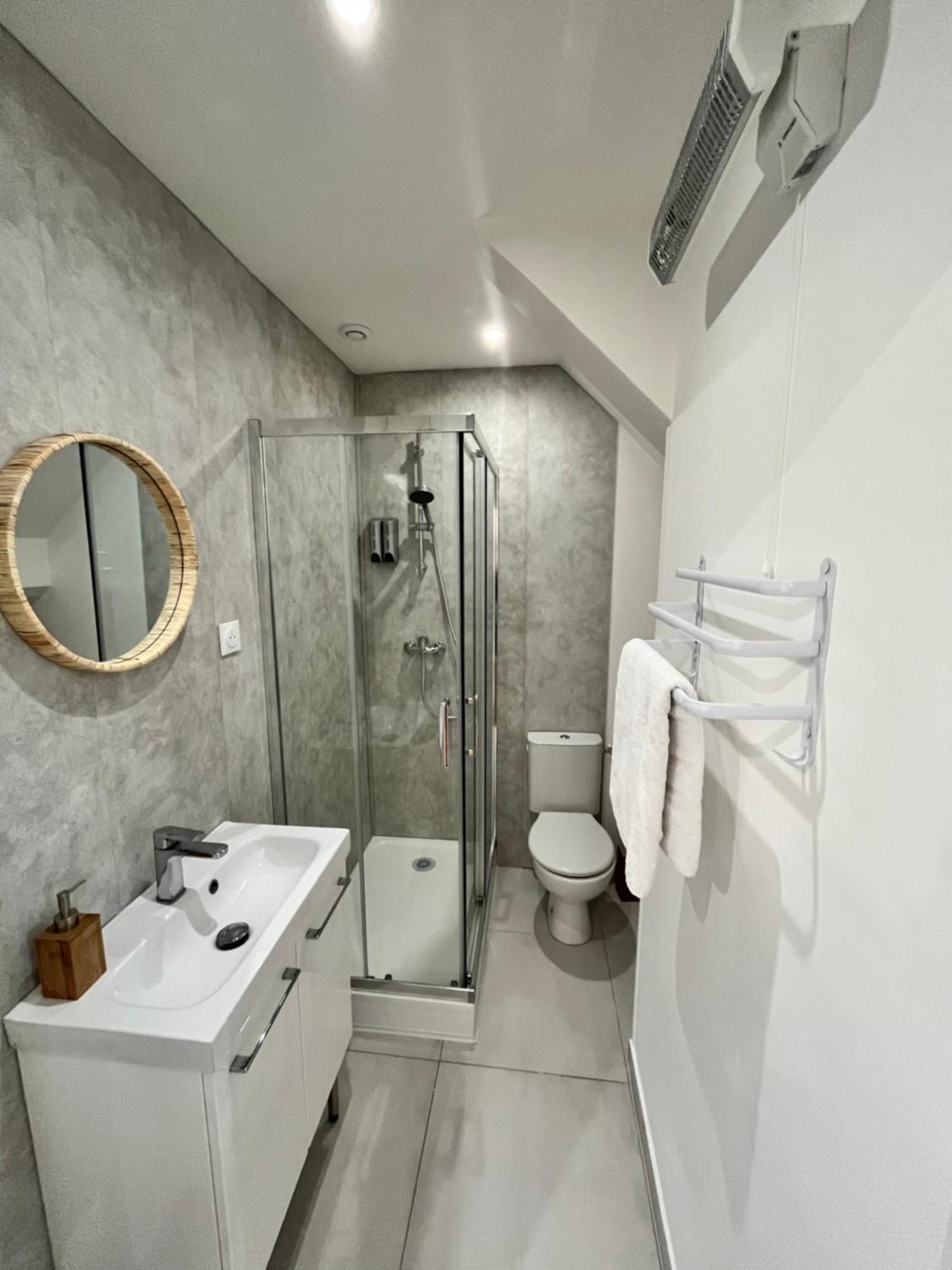 Les Appartements D'Ostende Calais Exteriör bild